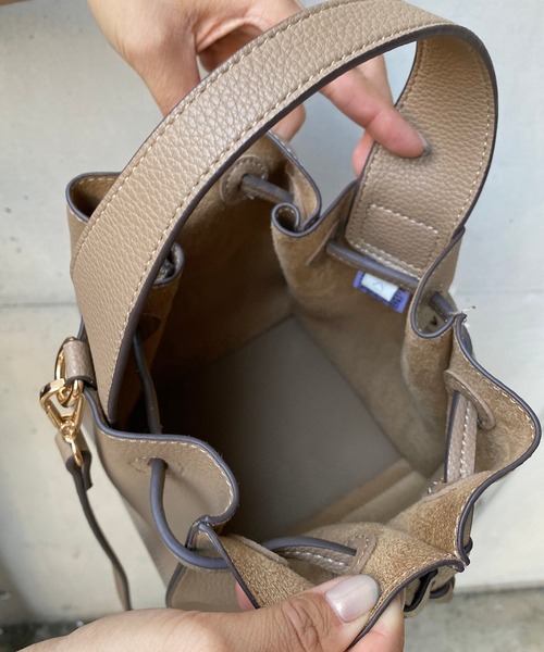 CAPRICIEUX LE'MAGE(カプリシューレマージュ)の「ドロストワンハンドルショルダーバッグ(ショルダーバッグ・レディース・ベージュ/グレー/ブラック・ONESIZE)」の11枚目の写真