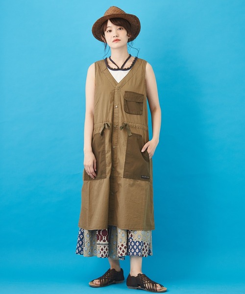 CUBE SUGAR（キューブシュガー）の「タイプライター ジャンパースカート（ジャンパースカート・レディース・カーキ/ベージュ/ネイビー・M）」の9枚目の写真