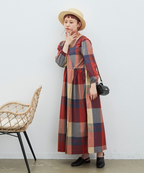MERLOT(メルロー)の「2wayシースルーチェックワンピース(ワンピース・レディース・レッド/グリーン/ベージュ・FREE)」の21枚目の写真