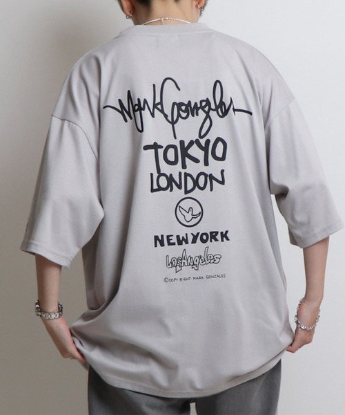 Mark Gonzales（マーク・ゴンザレス）の「【入荷禁止】Mark半T 23SS（Tシャツ/カットソー・メンズ・ホワイト/ブラック系その他/ホワイト系その他2/ホワイト系その他/ブラック/ピンク系その他2/グレー系その他2/グリーン/グリーン系その他2/ミント/ブルー系その他/サックスブルー/ホワイト系その他3/ブラック系その他3/グリーン系その他3/ブルー系その他3/ライトグレー/ベージュ/ネイビー/チャコールグレー/グレイッシュブルー/杢グレー/ブルー系その他4/ブラック系その他2/ブラック系その他4/グリーン系その他/ベージュ系その他3/ベージュ系その他2/ホワイト系その他4・M/L/XL）」の13枚目の写真