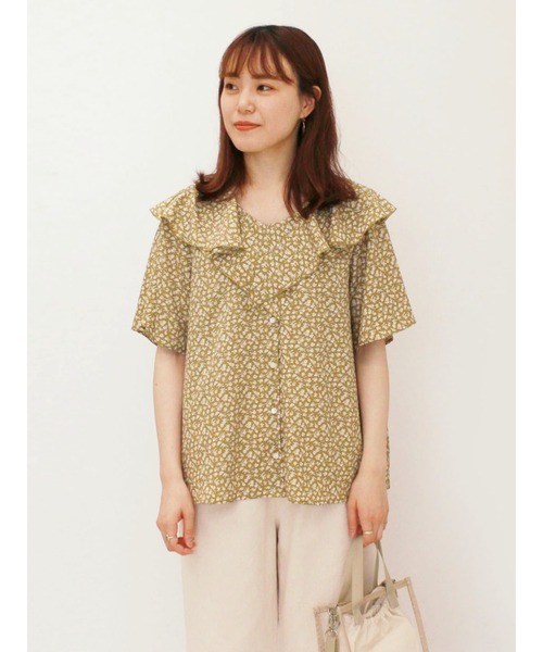 ehka sopo（エヘカソポ）の「小花柄ラッフル衿ブラウス（シャツ/ブラウス・レディース・イエロー/グリーン/ブラック・ﾌﾘ-）」の3枚目の写真
