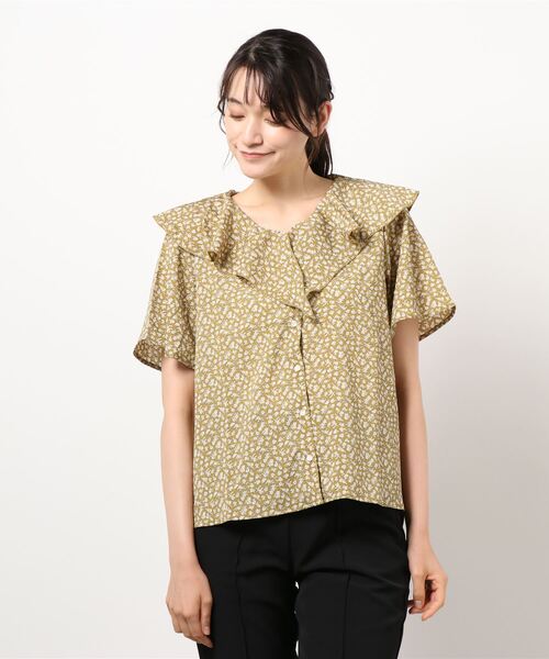 ehka sopo（エヘカソポ）の「小花柄ラッフル衿ブラウス（シャツ/ブラウス・レディース・イエロー/グリーン/ブラック・ﾌﾘ-）」の6枚目の写真