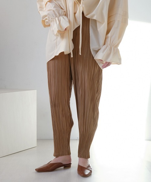 Bab（バブ）の「【WEB限定】プリーツジョガーパンツ（その他パンツ・レディース・ブラウン/キャメル/グレー/パープル/カーキ・FREE）」の5枚目の写真