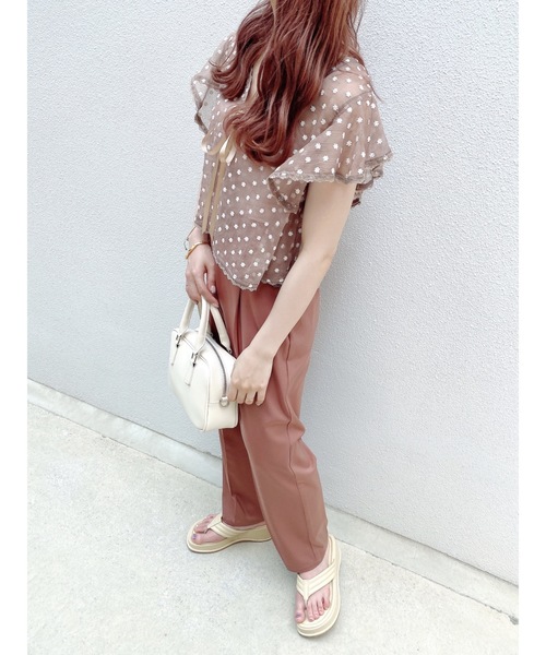 JUMELLE(ジュメロ)の「パウダータックパンツ(スラックス・レディース・ピンク/ブラック/グレイッシュベージュ・MEDIUM/SMALL)」の13枚目の写真