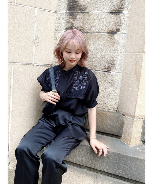 JUMELLE(ジュメロ)の「パウダータックパンツ(スラックス・レディース・ピンク/ブラック/グレイッシュベージュ・MEDIUM/SMALL)」の18枚目の写真