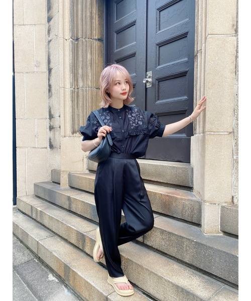 JUMELLE(ジュメロ)の「パウダータックパンツ(スラックス・レディース・ピンク/ブラック/グレイッシュベージュ・MEDIUM/SMALL)」の19枚目の写真