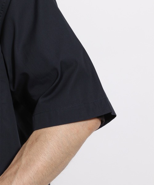 niko and...(ニコアンド)の「アシメトリーワーク半袖シャツ(シャツ/ブラウス・メンズ・ホワイト/ネイビー/ブルー・MEDIUM/LARGE)」の12枚目の写真