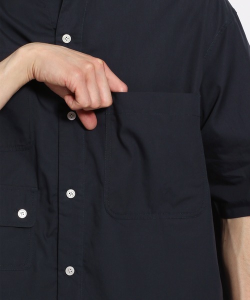 niko and...(ニコアンド)の「アシメトリーワーク半袖シャツ(シャツ/ブラウス・メンズ・ホワイト/ネイビー/ブルー・MEDIUM/LARGE)」の14枚目の写真