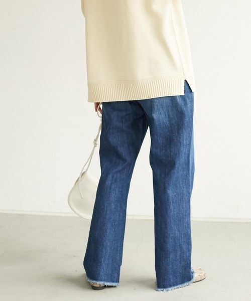 CRAFT STANDARD BOUTIQUE（クラフトスタンダードブティック）の「フレアーデニムパンツ　＊◇（デニムパンツ・レディース・ライトインディゴブルー/ブルー系その他・S/M/L）」の2枚目の写真