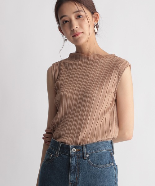 Andemiu（アンデミュウ）の「プリーツメロウカットソー959380（Tシャツ/カットソー・レディース・オフホワイト/ブラック/ベージュ・FREE）」の13枚目の写真