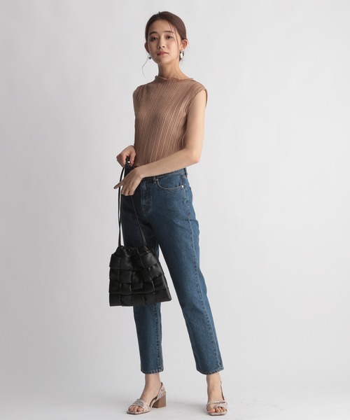 Andemiu（アンデミュウ）の「プリーツメロウカットソー959380（Tシャツ/カットソー・レディース・オフホワイト/ブラック/ベージュ・FREE）」の15枚目の写真