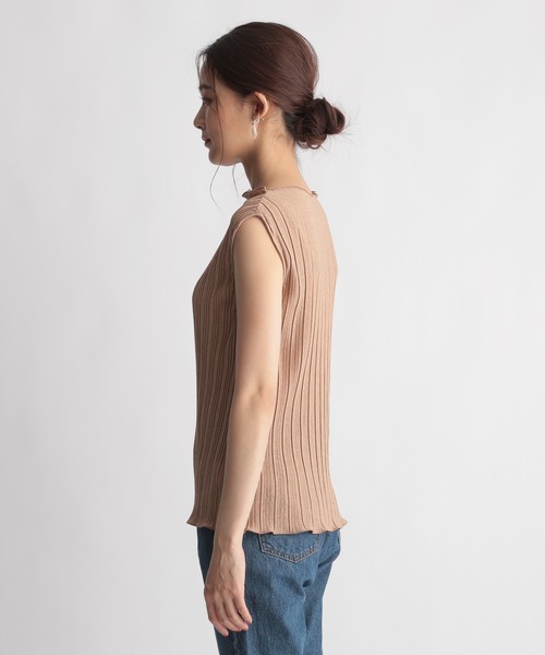 Andemiu（アンデミュウ）の「プリーツメロウカットソー959380（Tシャツ/カットソー・レディース・オフホワイト/ブラック/ベージュ・FREE）」の4枚目の写真