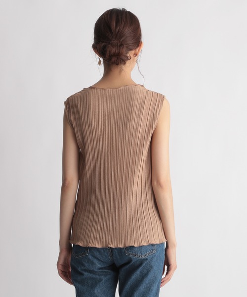 Andemiu（アンデミュウ）の「プリーツメロウカットソー959380（Tシャツ/カットソー・レディース・オフホワイト/ブラック/ベージュ・FREE）」の5枚目の写真