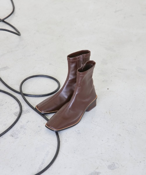 TODAYFUL（トゥデイフル）の「ステッチレザーブーツ（ブーツ・レディース・ブラック/ダークブラウン/モスグリーン・36inch/38inch/37inch）」の3枚目の写真