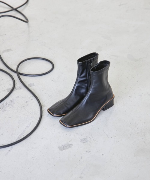 TODAYFUL（トゥデイフル）の「ステッチレザーブーツ（ブーツ・レディース・ブラック/ダークブラウン/モスグリーン・36inch/38inch/37inch）」の2枚目の写真