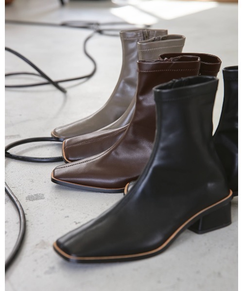 TODAYFUL（トゥデイフル）の「ステッチレザーブーツ（ブーツ・レディース・ブラック/ダークブラウン/モスグリーン・36inch/38inch/37inch）」の8枚目の写真