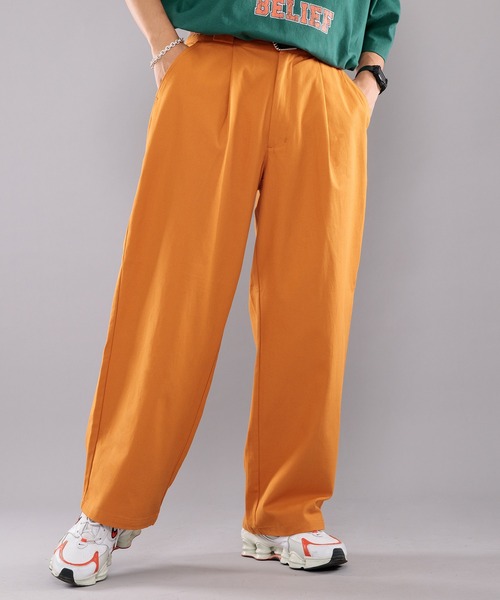 kutir（クティール）の「ワイドタックチノパンツ（チノパンツ・メンズ・ライトブルー/オフホワイト/オレンジ/グリーン・SMALL/MEDIUM/LARGE）」の4枚目の写真