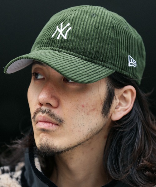 NEW ERA(ニューエラ)の「New Era 920 ES CORDUROY NY(キャップ・メンズ・ブラック/ブラウン/ネイビー/グリーン系その他・FREE)」の3枚目の写真