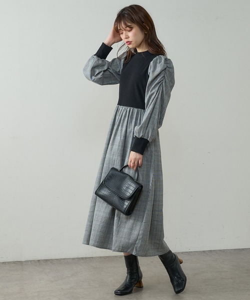 natural couture(ナチュラルクチュール)の「【WEB限定】袖コンドッキングワンピース(ワンピース・レディース・ブラック/その他1/グレイッシュベージュ・FREE)」の18枚目の写真