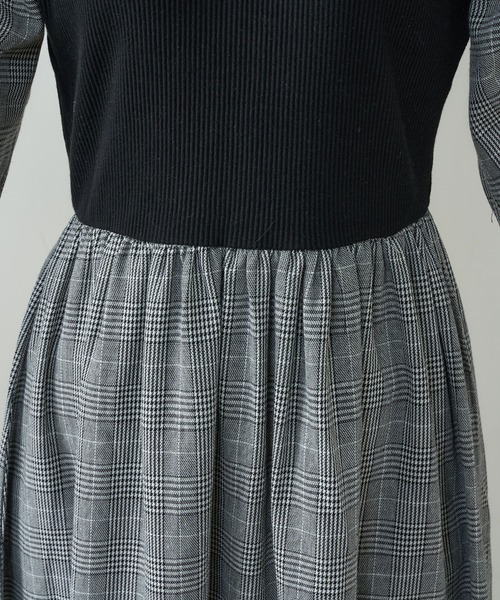 natural couture(ナチュラルクチュール)の「【WEB限定】袖コンドッキングワンピース(ワンピース・レディース・ブラック/その他1/グレイッシュベージュ・FREE)」の19枚目の写真