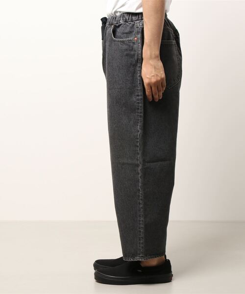 Bshop(ビショップ)の「【Sanca】デニムイージーワイドパンツ MEN(デニムパンツ・メンズ・ブラック・FREE)」の2枚目の写真