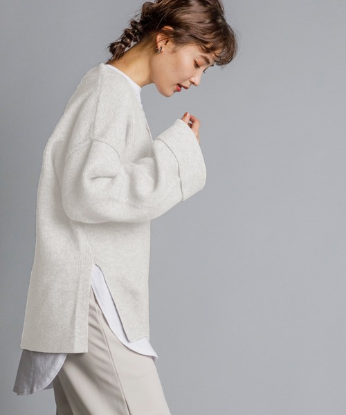 Emma Taylor（エマテイラー）の「4WAYスヌード付きディープVネックニット（ニット/セーター・レディース・ブラック/ベージュ/オフホワイト・FREE）」の8枚目の写真