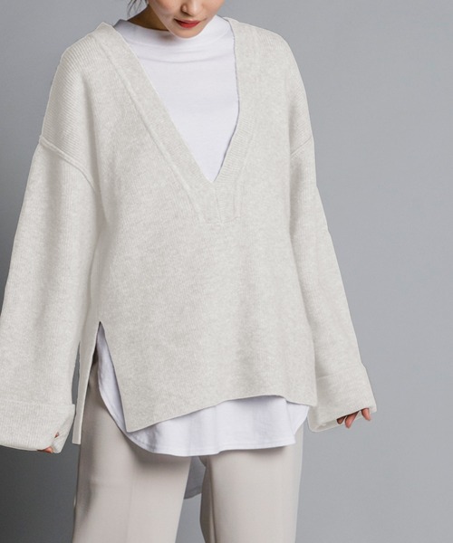 Emma Taylor（エマテイラー）の「4WAYスヌード付きディープVネックニット（ニット/セーター・レディース・ブラック/ベージュ/オフホワイト・FREE）」の16枚目の写真