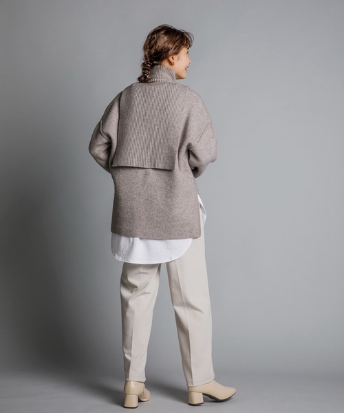 Emma Taylor（エマテイラー）の「4WAYスヌード付きディープVネックニット（ニット/セーター・レディース・ブラック/ベージュ/オフホワイト・FREE）」の15枚目の写真