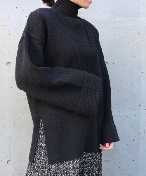 Emma Taylor（エマテイラー）の「4WAYスヌード付きディープVネックニット（ニット/セーター・レディース・ブラック/ベージュ/オフホワイト・FREE）」の21枚目の写真