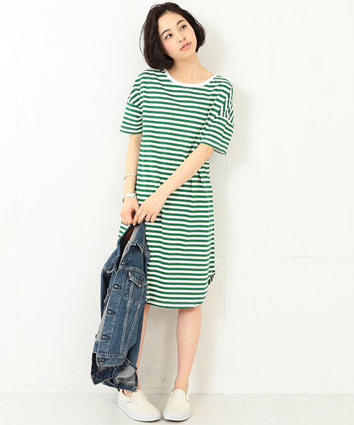 BEAMS BOY（ビームスボーイ）の「BEAMS BOY / 1cm ボーダー クルー ショートスリーブ ワンピース（ワンピース・レディース・レッド/グリーン/ネイビー・ONE SIZE）」の20枚目の写真