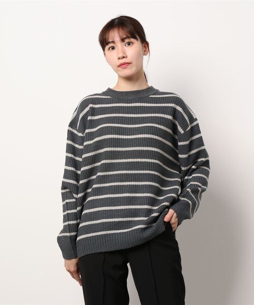 koe(コエ)の「リサイクルポリエステル 畦編みクルーネックニット*(ニット/セーター・レディース・アイボリー/ブラック/ホワイト系その他4/パープル/グレー系その他5/グリーン・M/S/L)」の17枚目の写真