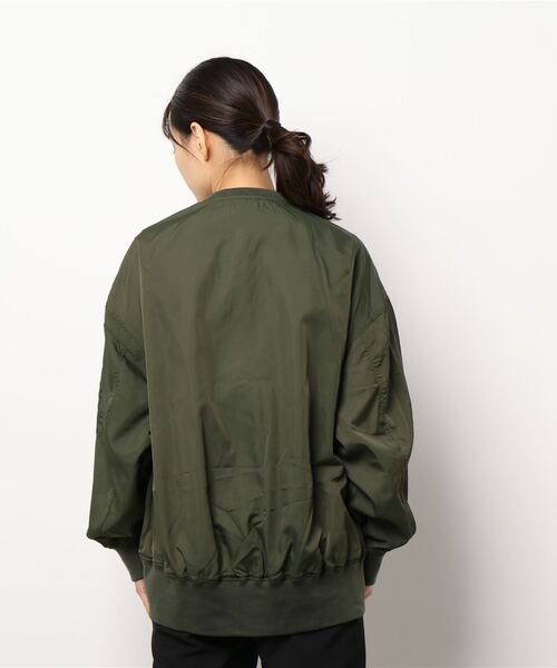 coca（coca）（コカ）の「ゆったりテールカットMA-1（MA-1・レディース・ベージュ/カーキ・L/M）」の4枚目の写真