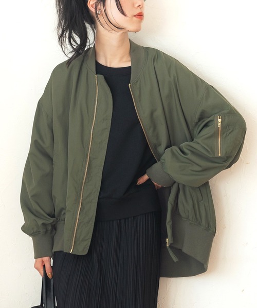 coca（coca）（コカ）の「ゆったりテールカットMA-1（MA-1・レディース・ベージュ/カーキ・L/M）」の2枚目の写真