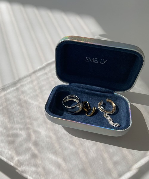 SMELLY（スメリー）の「スクエアアクセサリーケース（ポーチ・レディース・ミント/シルバー系その他・-）」の2枚目の写真