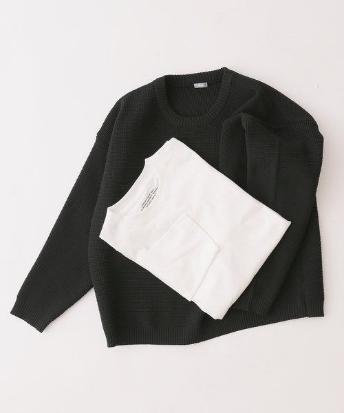 JOURNAL STANDARD relume（ジャーナルスタンダード　レリューム）の「《追加》【ニット+カットソーの2点SET】リサイクルポリエステル ワッフルニット（ニット/セーター・メンズ・ホワイト/ブラック/グレー/サックスブルー/ピンク/イエロー/グリーン/グレー系その他・MEDIUM/LARGE）」の2枚目の写真