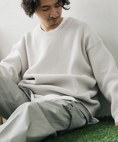 JOURNAL STANDARD relume（ジャーナルスタンダード　レリューム）の「《追加》【ニット+カットソーの2点SET】リサイクルポリエステル ワッフルニット（ニット/セーター・メンズ・ホワイト/ブラック/グレー/サックスブルー/ピンク/イエロー/グリーン/グレー系その他・MEDIUM/LARGE）」の9枚目の写真