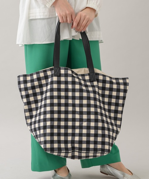 Shiraleah（シャラレア）の「【KATHARINE ROSS】SHIRALEAH ギンガムチェックBIGトートバッグ（トートバッグ・レディース・ブラック・MEDIUM）」の9枚目の写真