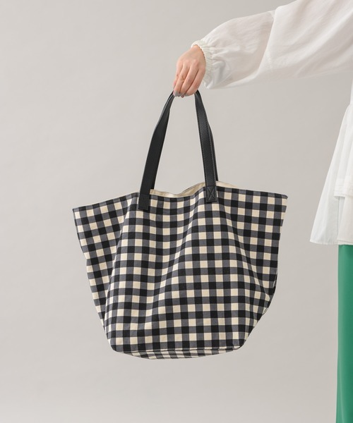 Shiraleah（シャラレア）の「【KATHARINE ROSS】SHIRALEAH ギンガムチェックBIGトートバッグ（トートバッグ・レディース・ブラック・MEDIUM）」の10枚目の写真