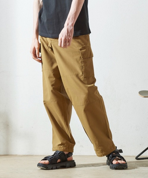 JACK & MARIE(ジャックアンドマリー)の「AREA241 カーゴパンツ MB6150(カーゴパンツ・メンズ・カーキ/ブラウン/スミクロ・M/L)」の2枚目の写真