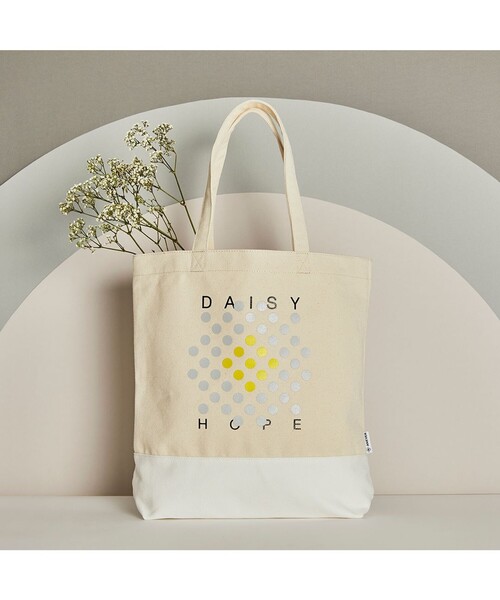 ANEVER（アンエバー）の「【BURNET】DOT FLOWER トート（トートバッグ・レディース・ホワイト/パープル/ネイビー/レッド/ピンク/イエロー/オレンジ/ブルー/グリーン/ブルー系その他/ピンク系その他/ローズ・F）」の2枚目の写真