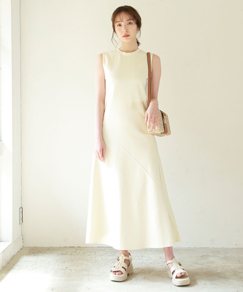 Andemiu（アンデミュウ）の「グルカサンダル263205（サンダル・レディース・ブラック/アイボリー・SMALL/LARGE/MEDIUM）」の22枚目の写真