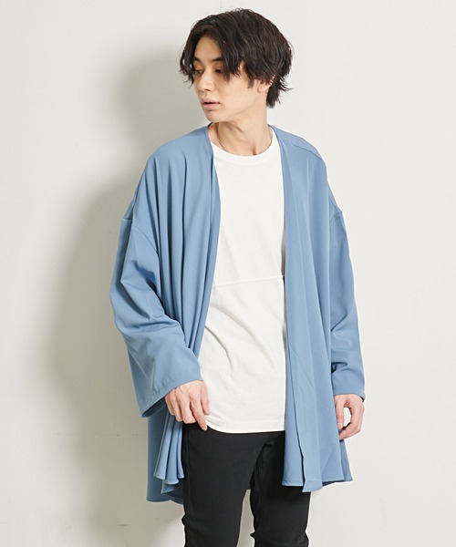ボタンレスポンチョ