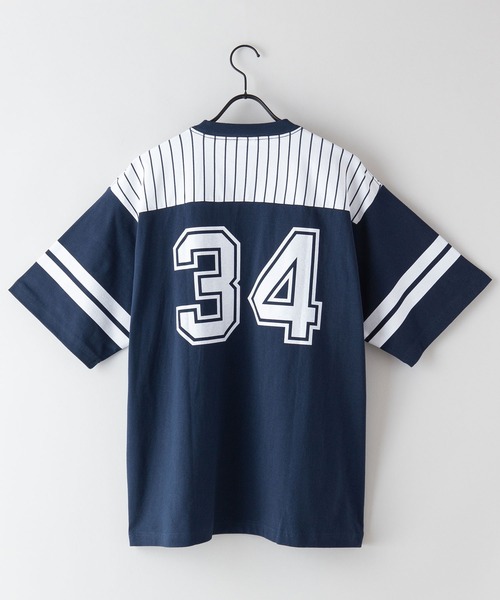 Champion（チャンピオン）の「【CHAMPION/チャンピオン】ラバープリントリラックスフィット　フットボールウェア風　ナンバー　Tシャツ（Tシャツ/カットソー・メンズ・ホワイト/ブラック/ネイビー・MEDIUM/LARGE/X-LARGE）」の9枚目の写真