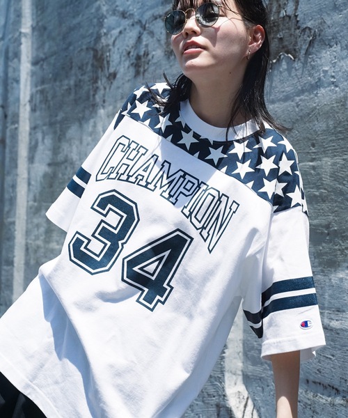 Champion（チャンピオン）の「【CHAMPION/チャンピオン】ラバープリントリラックスフィット　フットボールウェア風　ナンバー　Tシャツ（Tシャツ/カットソー・メンズ・ホワイト/ブラック/ネイビー・MEDIUM/LARGE/X-LARGE）」の18枚目の写真