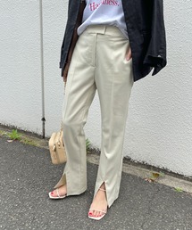 スリットスラックス