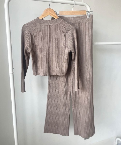 esutoreja（エストレジャ）の「クロップニットパンツセットアップ（セットアップ・レディース・ブラック/ベージュ/モカ・FREE）」の18枚目の写真
