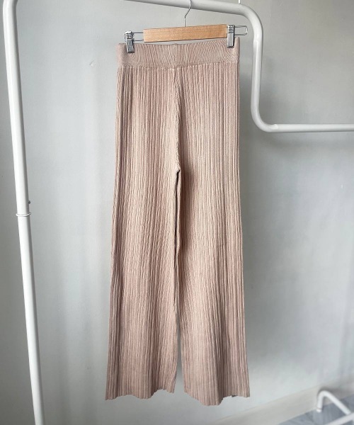 esutoreja（エストレジャ）の「クロップニットパンツセットアップ（セットアップ・レディース・ブラック/ベージュ/モカ・FREE）」の20枚目の写真