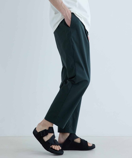 ADAM ET ROPE'（アダムエロペ）の「【TOOLIGHT】TC イージー スリム テーパード クロップドパンツ/セットアップ対応/超軽量/ストレッチ性/吸水速乾性/イージーケア（その他パンツ・メンズ・ブラック/ダークグリーン/ブラウン系その他・S/M/L/XL）」の17枚目の写真
