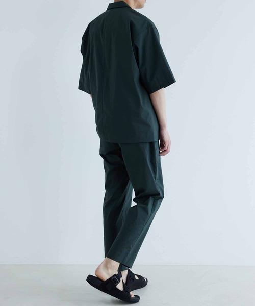 ADAM ET ROPE'（アダムエロペ）の「【TOOLIGHT】TC イージー スリム テーパード クロップドパンツ/セットアップ対応/超軽量/ストレッチ性/吸水速乾性/イージーケア（その他パンツ・メンズ・ブラック/ダークグリーン/ブラウン系その他・S/M/L/XL）」の18枚目の写真