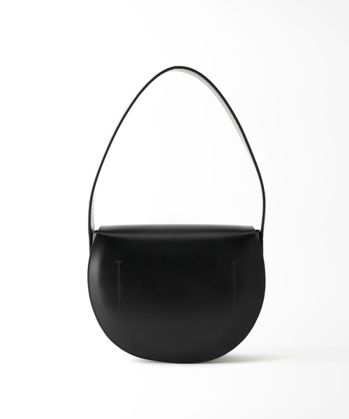 関税送料込【Off-White】バイカー タイヤ ショルダーバッグ 黒 Off-White Biker Tire Shoulder Bag | Black | FARFETCH